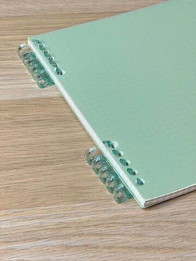 Блокнот квадратный в клетку 60л 195х210 мм св.зеленый (8808-012)