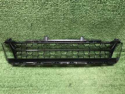 Решетка перед. бампера BMW 6er G32 (20-23) M-paket