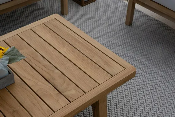 Комплект уличной мебели Ravona из массива акации, 2-местный диван, 2 кресла, столик