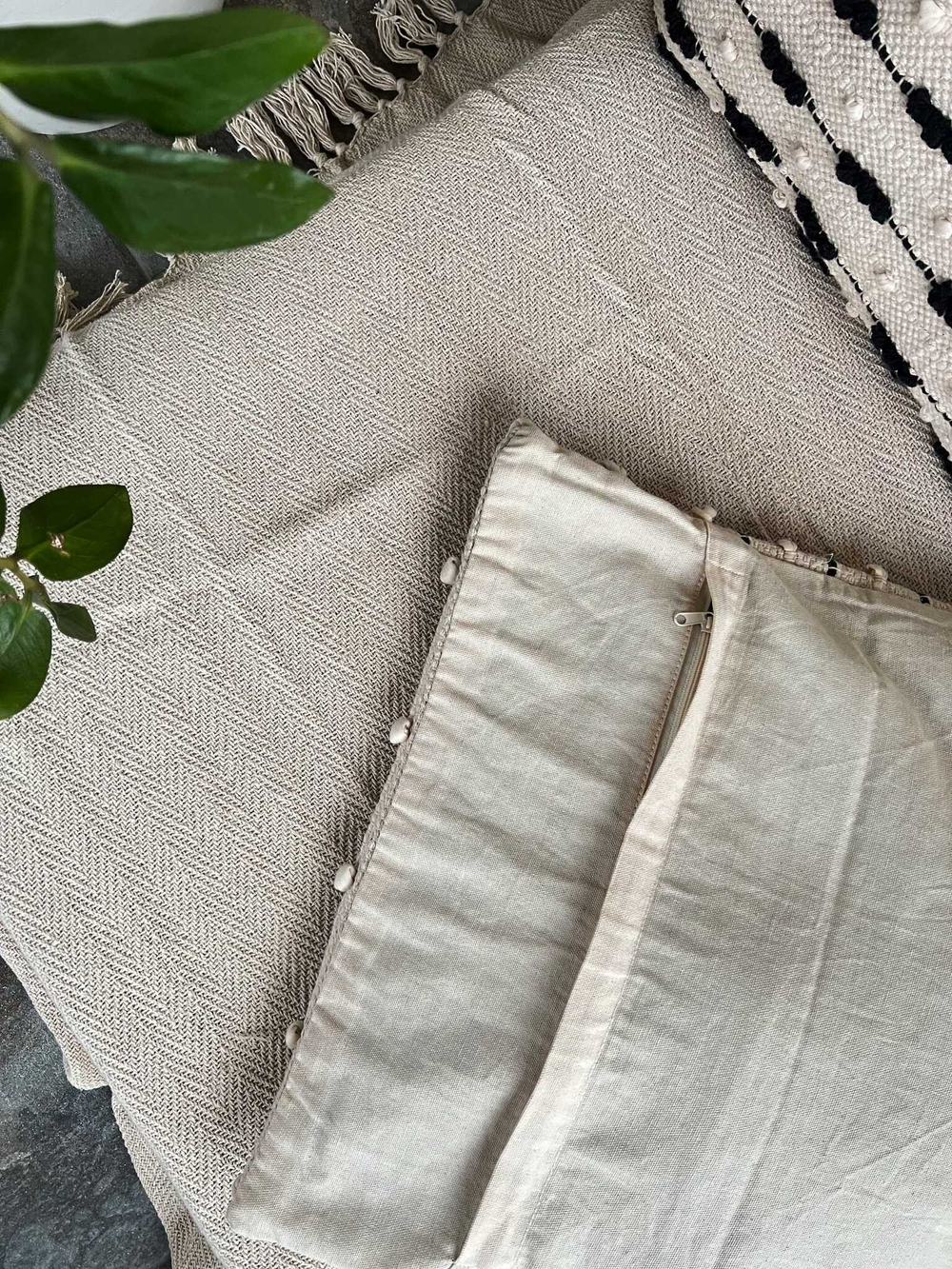 Декоративная наволочка в бохо стиле