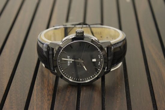 Женские часы Tissot Quickster T095.410.36.127.00