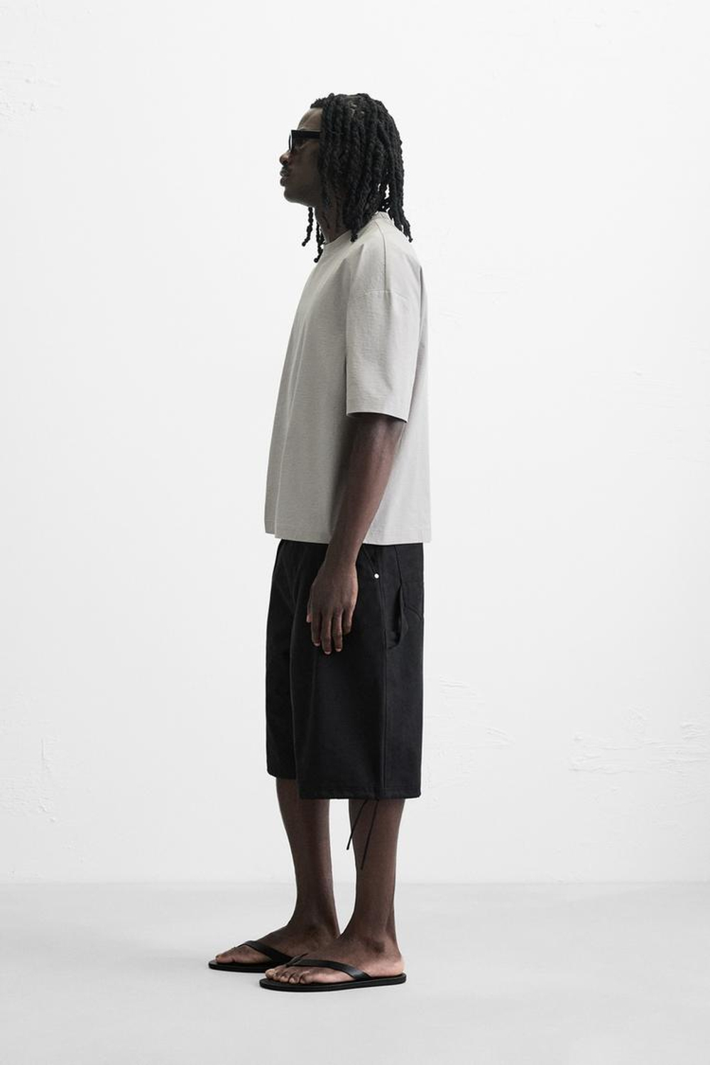 ZARA ФУТБОЛКА RELAXED FIT, ЖЕМЧУЖНО-СЕРЫЙ