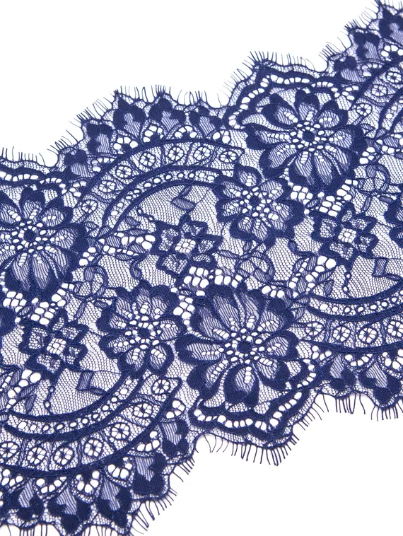 01-39 Кружево шантильи 20 см, темно-синий
