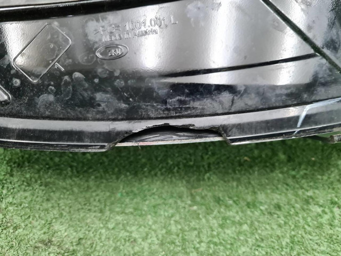 Фара левая Audi Q3 1 8U (2014-2018) ксенон