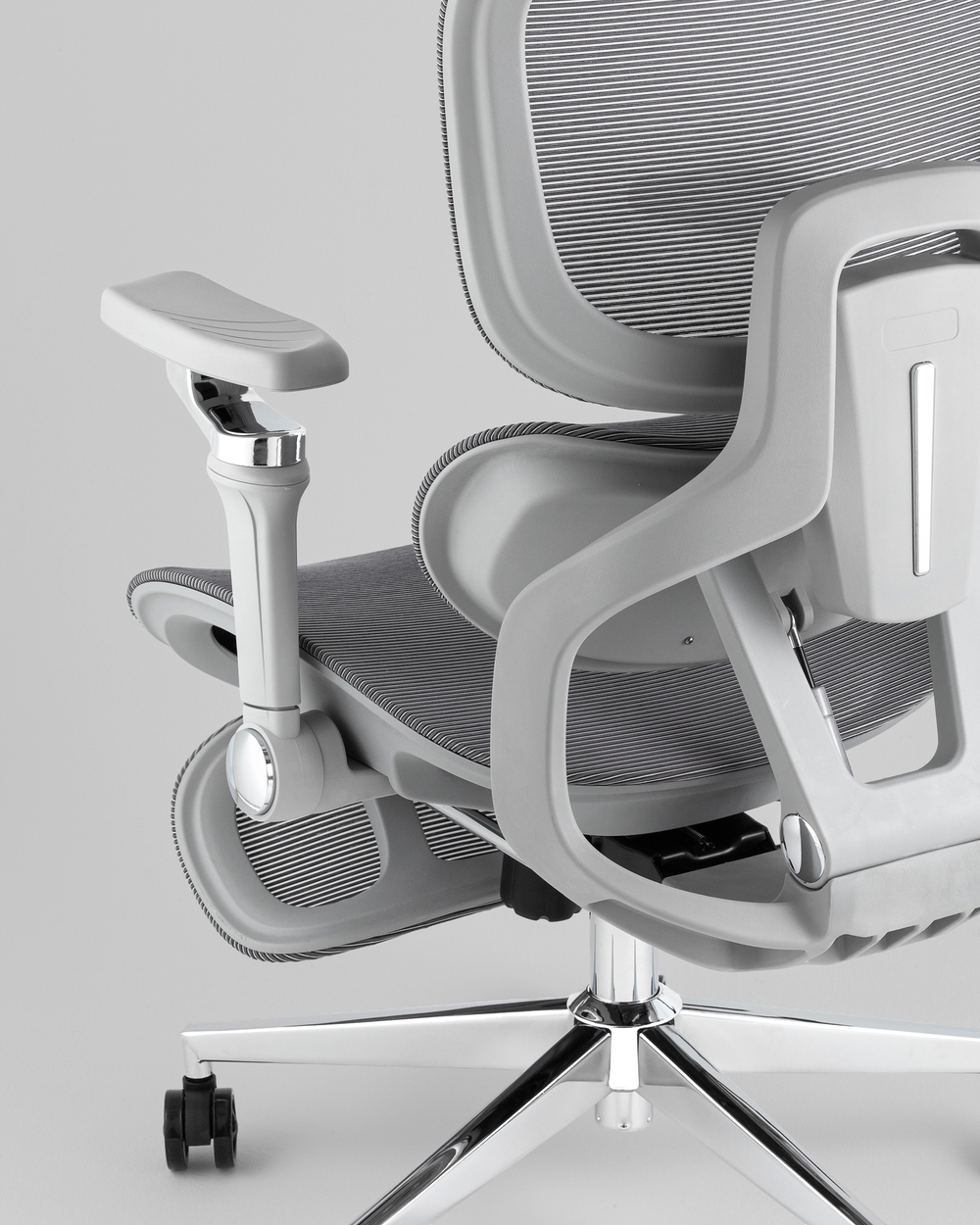 Кресло офисное TopChairs Prodigy с оттоманкой серый