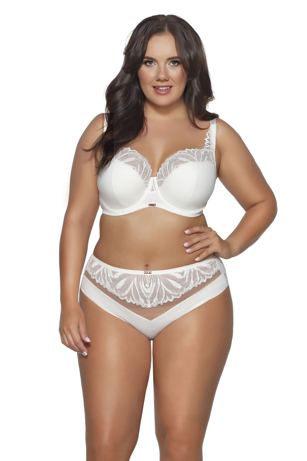 Бюстгальтер Yasemin с чашками на тонком поролоне (Размер: 70I) (Цвет: черный)