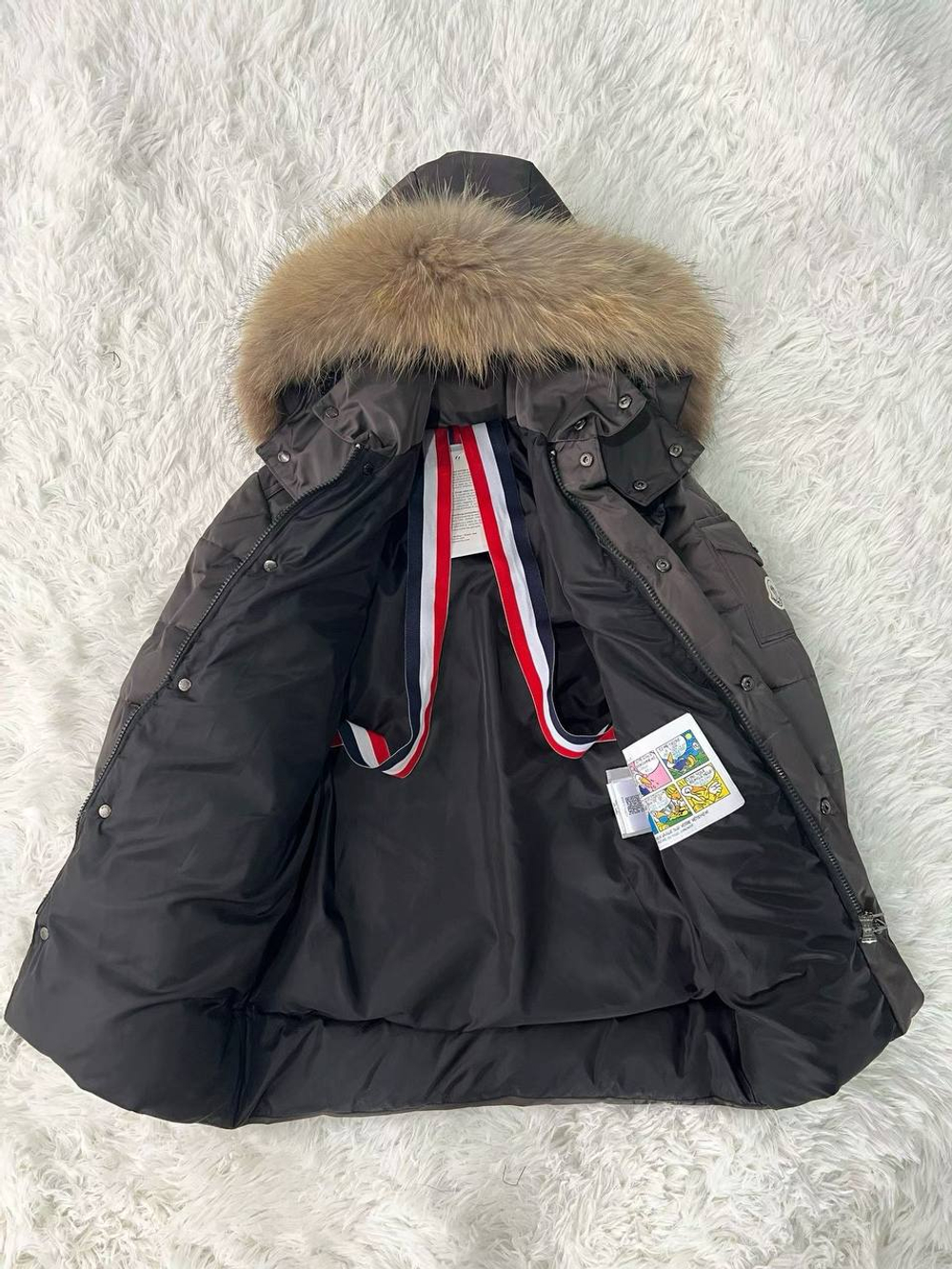 Пуховик Moncler