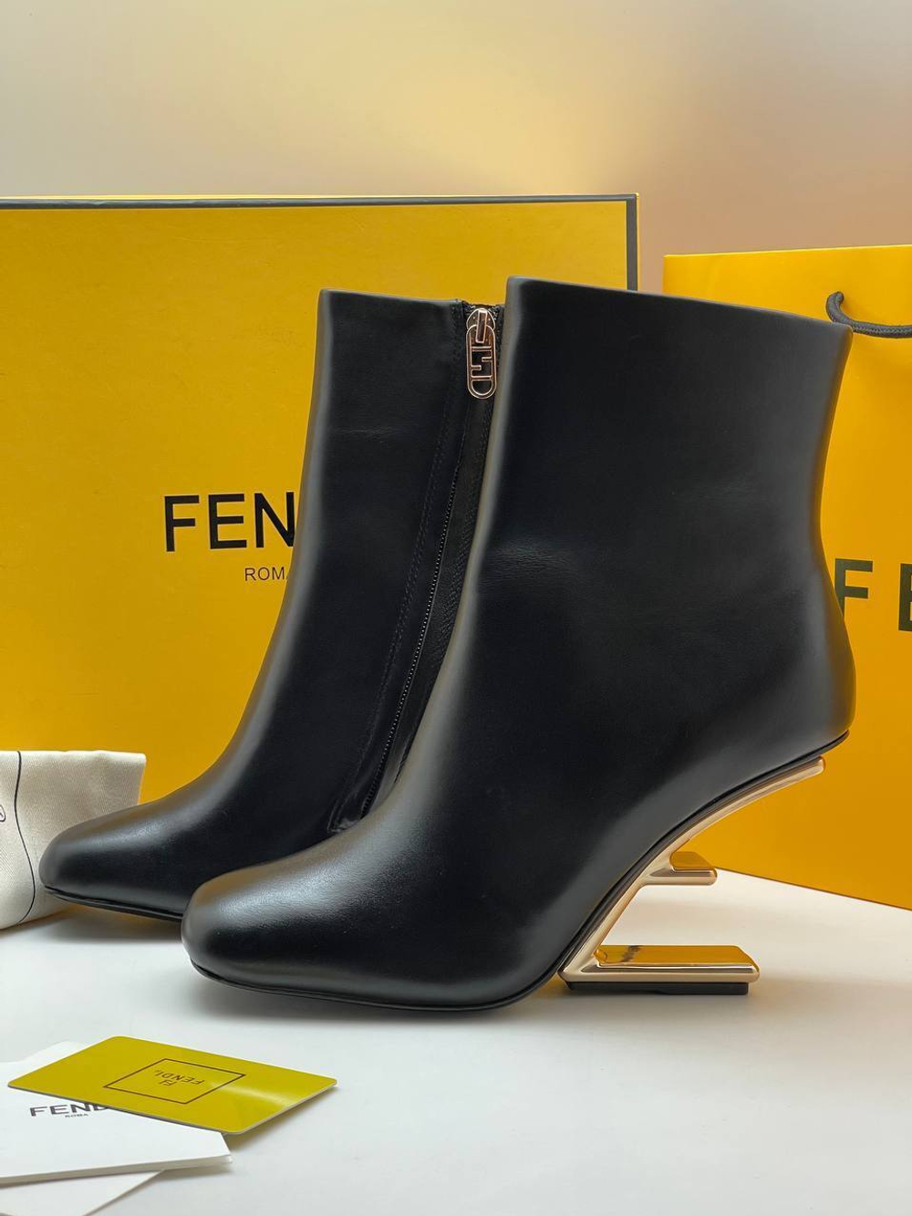 Ботильоны Fendi