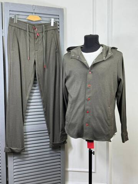 Прогулочный костюм Kiton