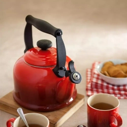 Le Creuset - Чайник Традиционный 2,1л бамбуковый зеленый / артикул   40102024080000  / GTIN 630870300308