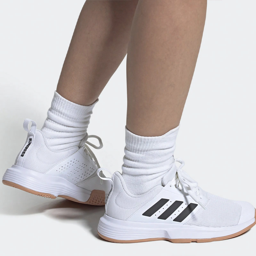 Кроссовки Adidas Essence Indoor