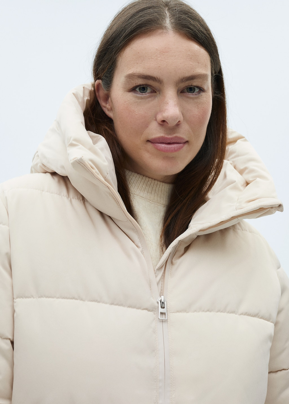 Стеганый анорак миди с капюшоном