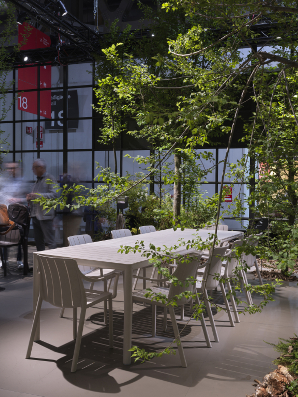 Стол пластиковый раздвижной Nardi Tevere 147, бежевый