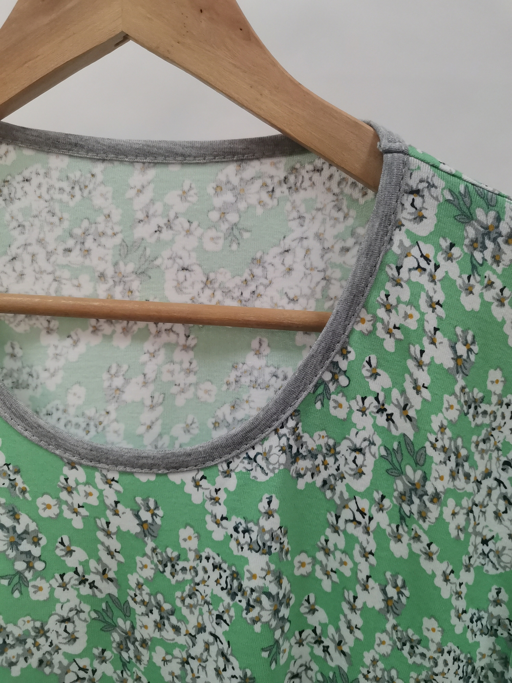 Футболка Ф-22Х/салатовый-луговыецветы