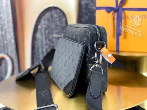 Сумка через плечо/мессенджер Louis Vuitton Trio