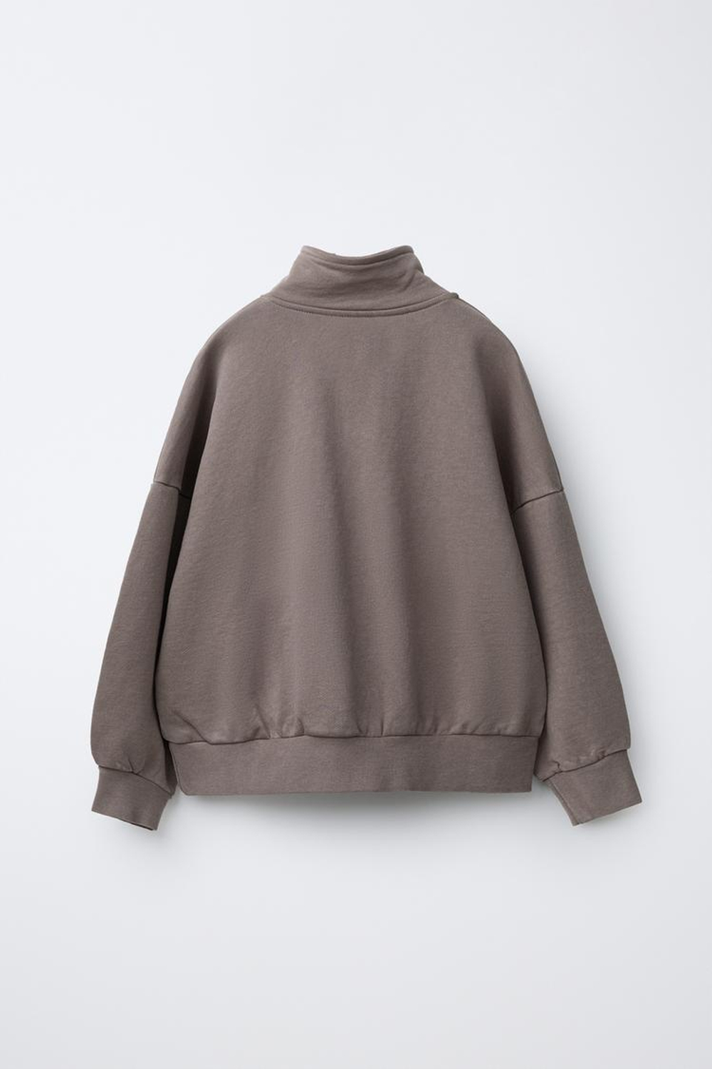 ZARA ТОЛСТОВКА ИЗ МЯГКОЙ ТКАНИ С НАДПИСЬЮ, СЕРО-КОРИЧНЕВЫЙ