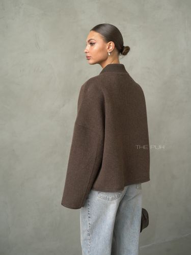 Шоколадный шерстяной бомбер на молнии