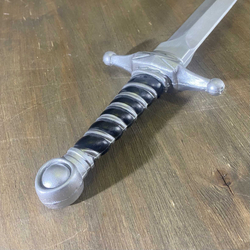 Кинжал