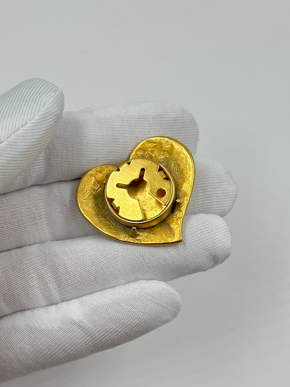 Накладка на пуговицу Сердце с розовой вставкой