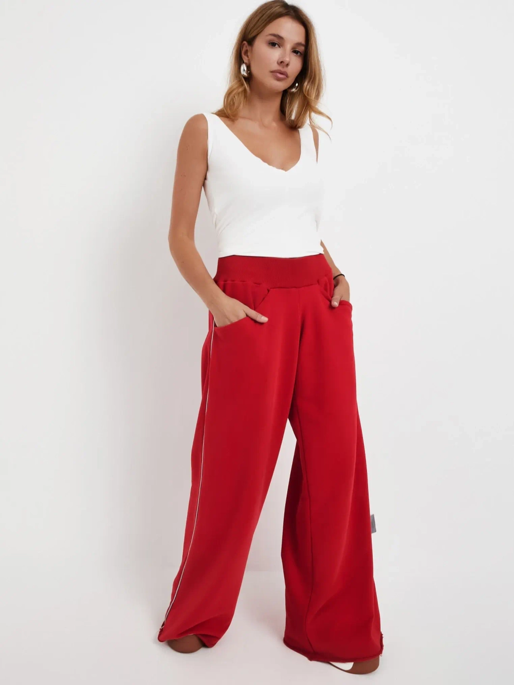 Брюки ВЕСТ Спорт Шик Красный