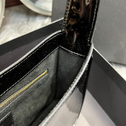 Saint Laurent Le 5 à 7 Hobo Bag
