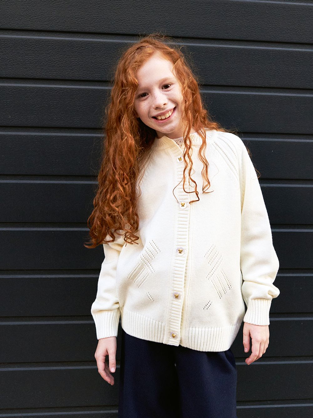 Кардиган для девочки AT941 молочный