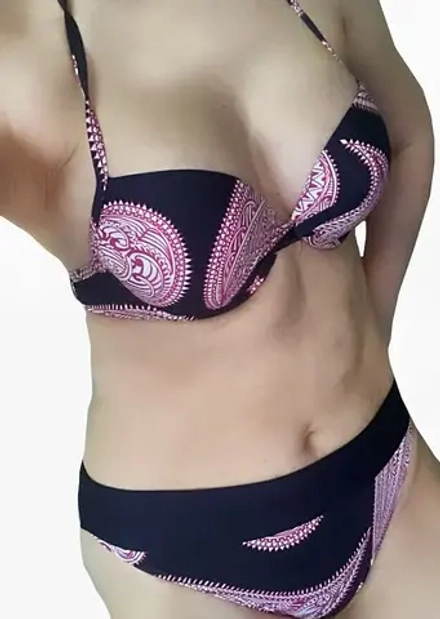 Пляжный купальник с уплотненными чашками (нет ярлыка с размером на трусах)