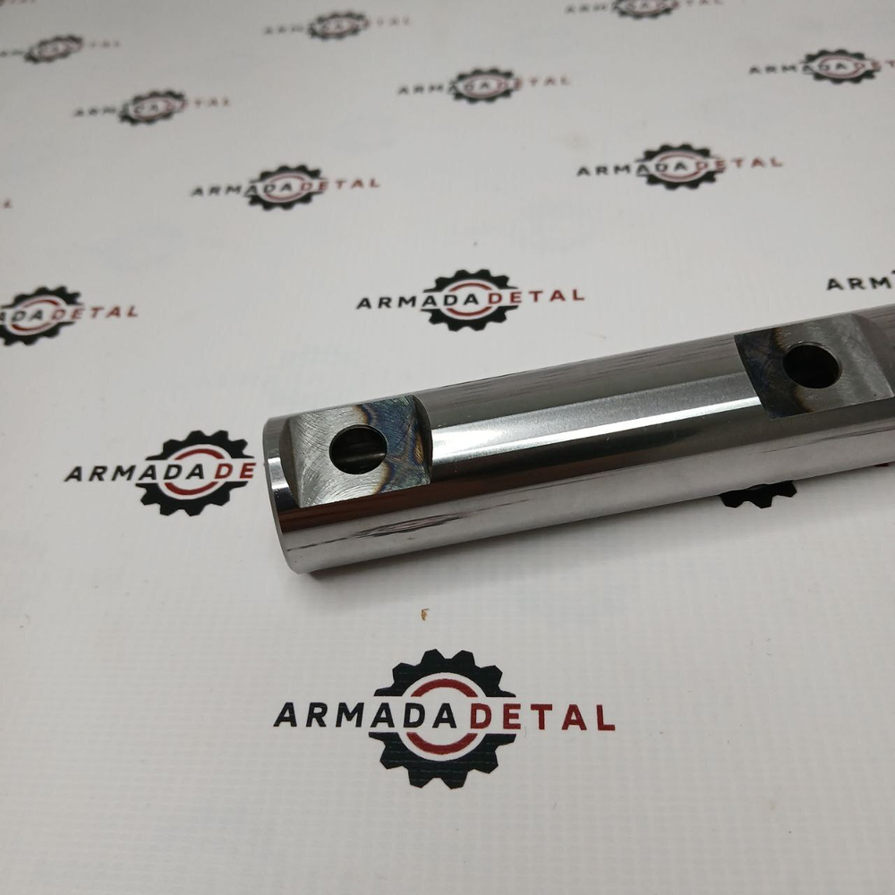 Вал рокеров в скобках (Ось коромысел) | 320/03617, 320/03721 | JCB