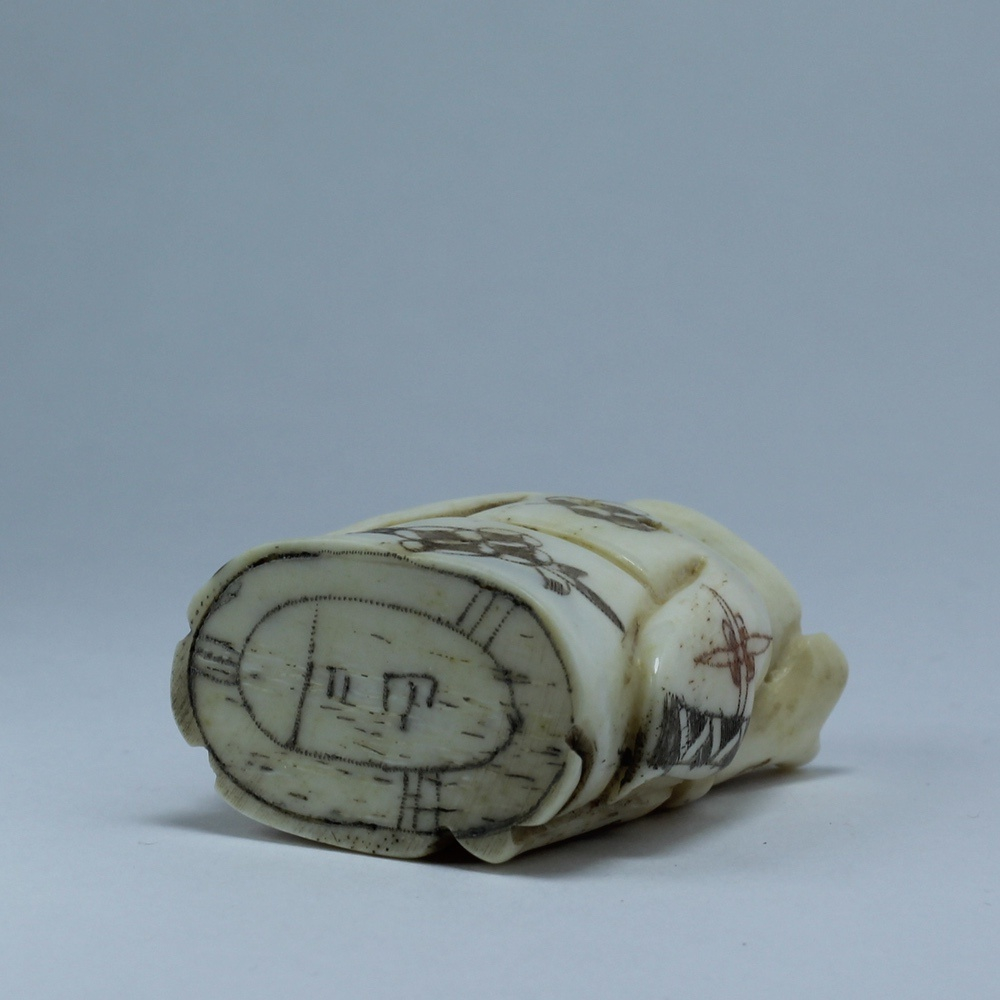 Нэцкэ Дзюродзин с посохом и иероглифом счастье