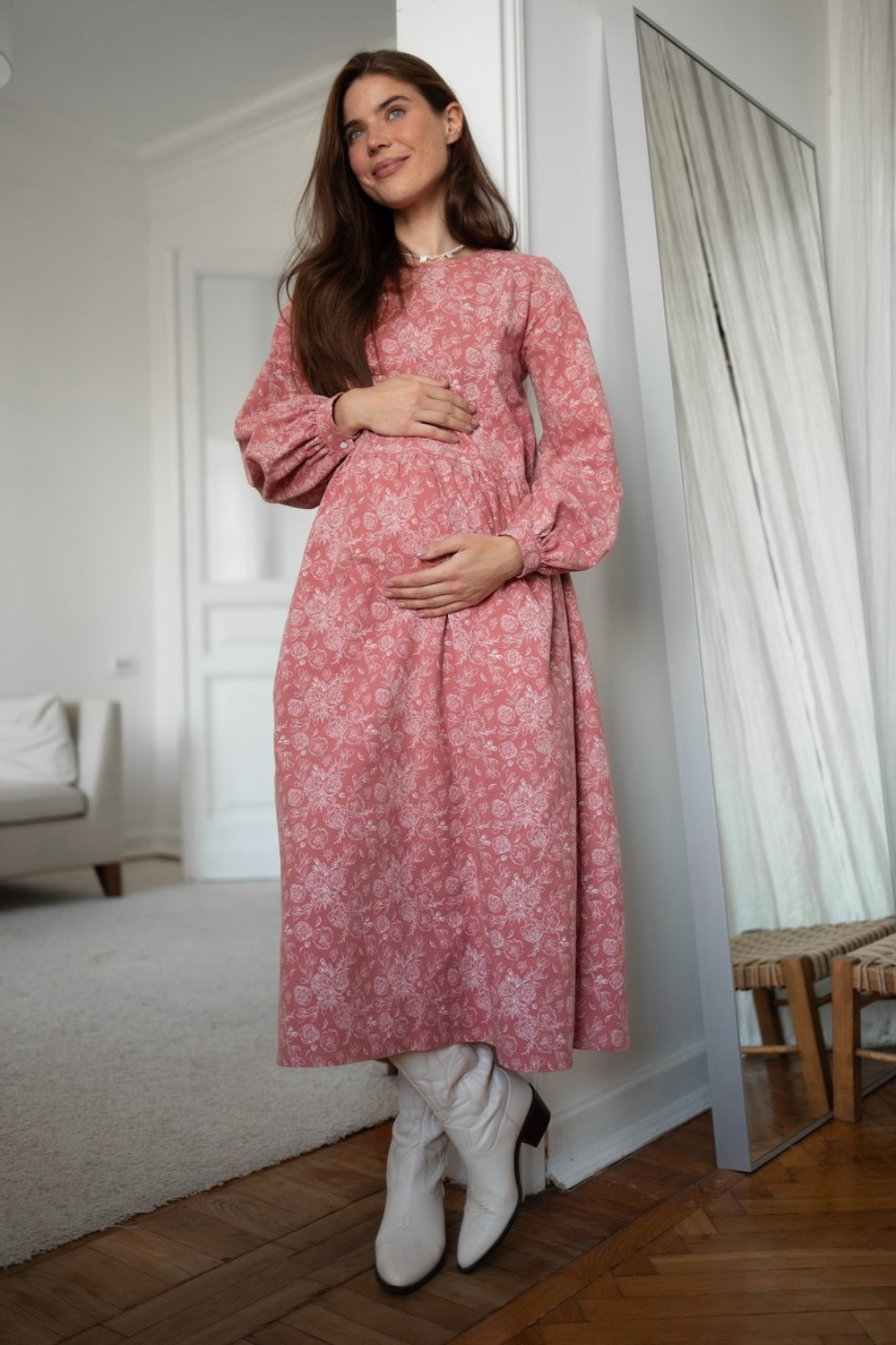 Платье Дафна из фланели для беременных и кормящих мам, Розовый с пионами