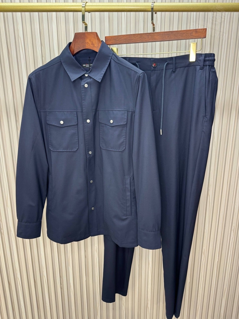 Прогулочный костюм Kiton