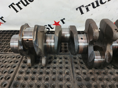 Коленвал D2676 2016г.