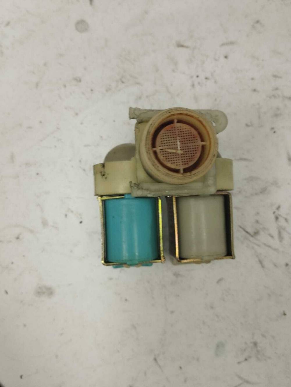 Клапан подачи воды Electrolux 3792260709 б/у для стиральных машин