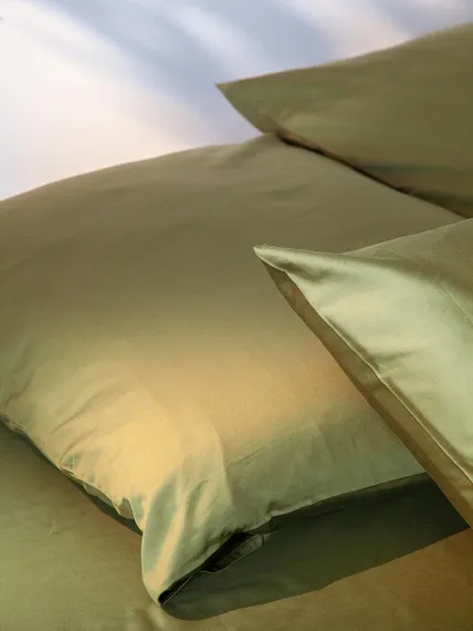 Набор наволочек из премиального сатина оливкового цвета из коллекции essential, 50х70 см