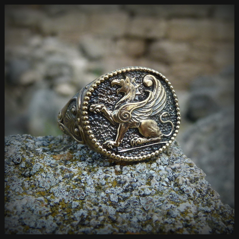 Кольцо "Грифон" латунь , литье художественное