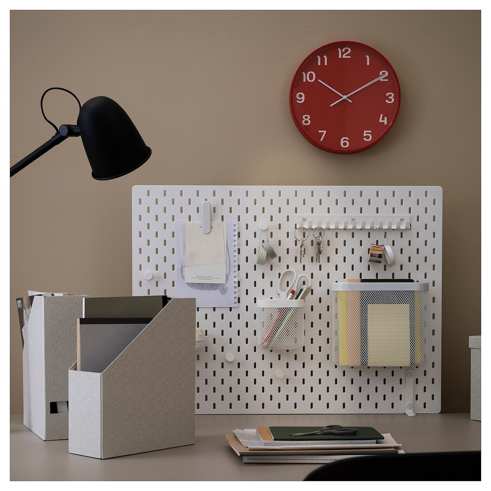 IKEA PLUTTIS  (ИКЕА ПЛУТТИС)  -  Настенные часы, красные, 28 см