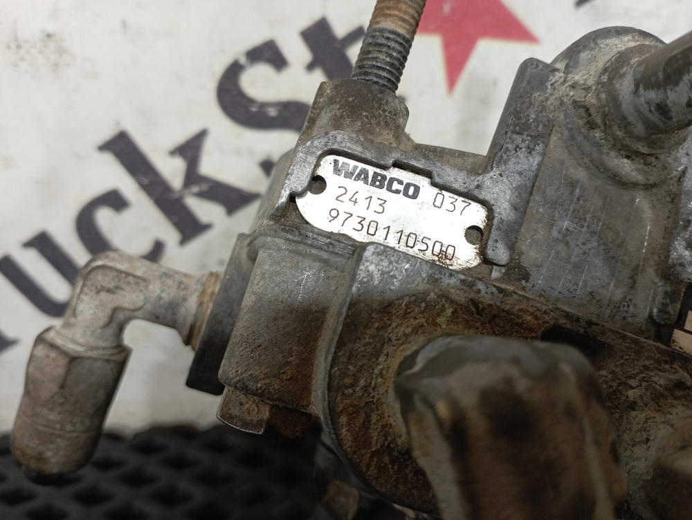 Клапан ускорительный.