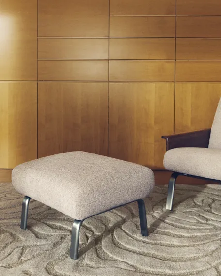 Подставка для ног Amsen светло-коричневого цвета