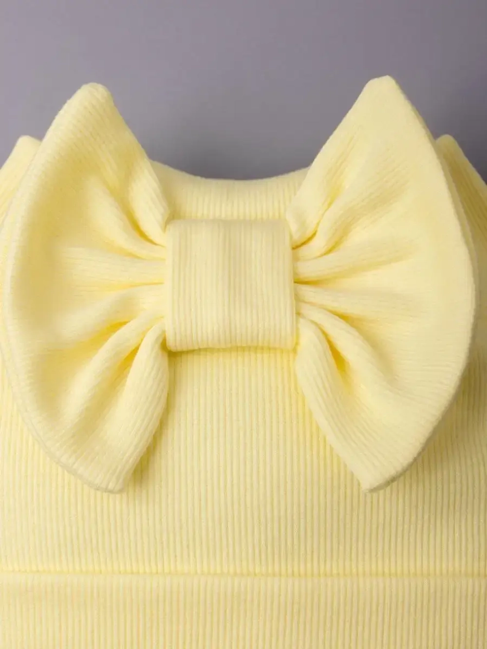 Шапка для девочки с ушками на осень