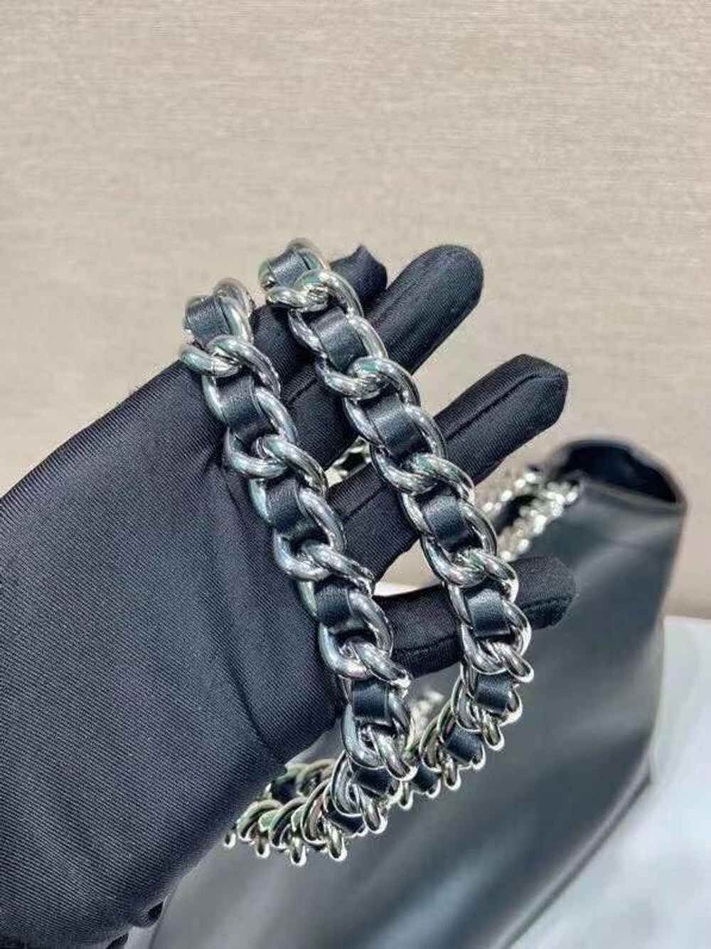 Сумка Prada