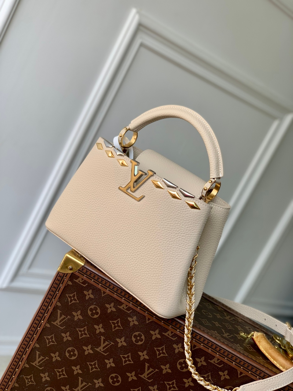 Louis Vuitton Capucines BB