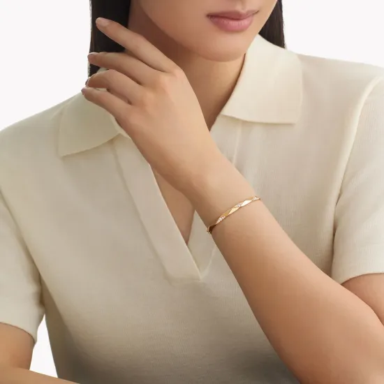 Браслет Laurence Graff Signature Faceted Pavé Diamond Bangle