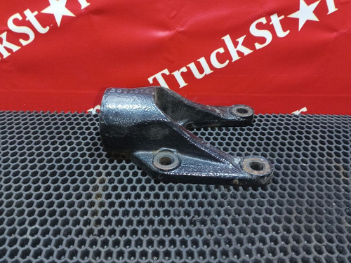 Кронштейн буксировочный 2022г.