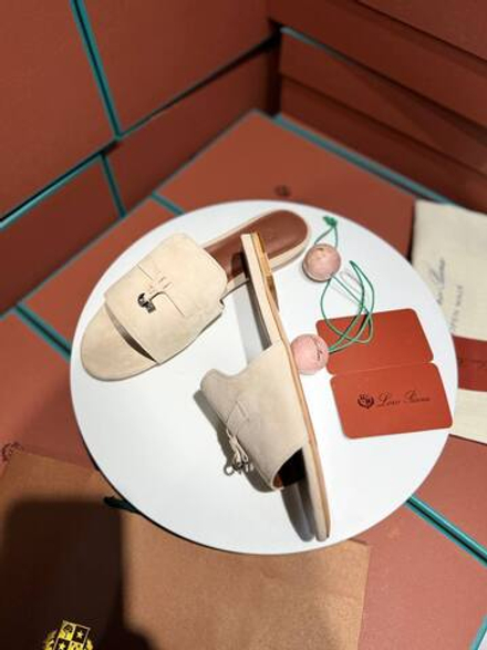 Шлепанцы Hermes