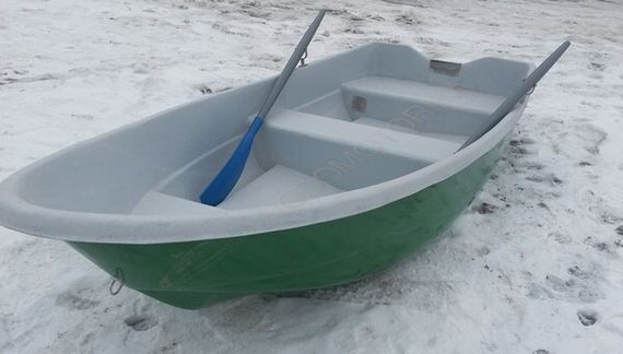 Лодка стеклопластиковая Апрель