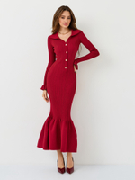 Платье с воланом на пуговицах