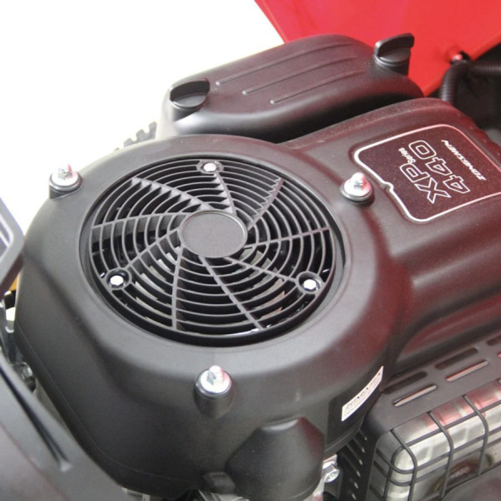 Садовый трактор EVOline TRG 84 CH