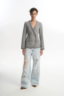 Приталенный жакет из серого твида