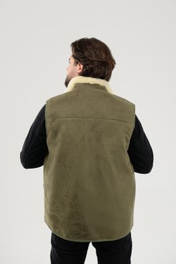 Жилет мужской из согревающей овчины