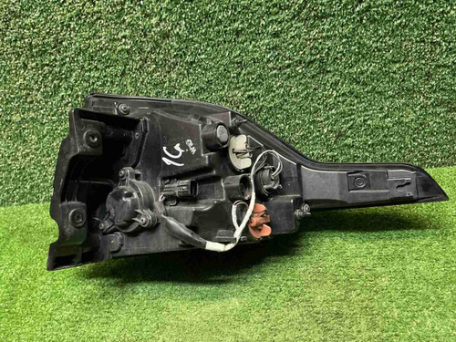 Фонарь левый внешний Kia Sportage 5 NQ5 (21-нв)